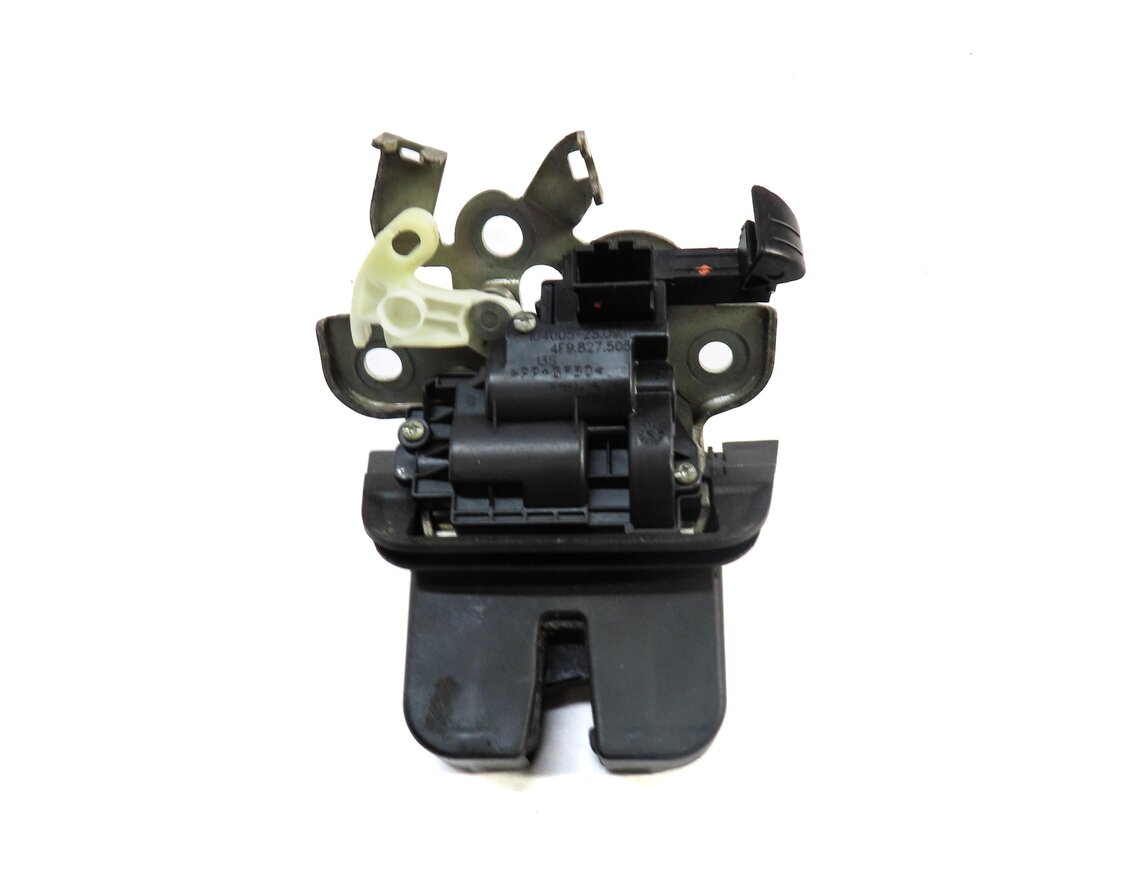 Thumbnail 4: 2011 AUDI Q7 (4L) REAR HATCH GATE DOOR TRUNK LOCK LATCH ACTUATOR