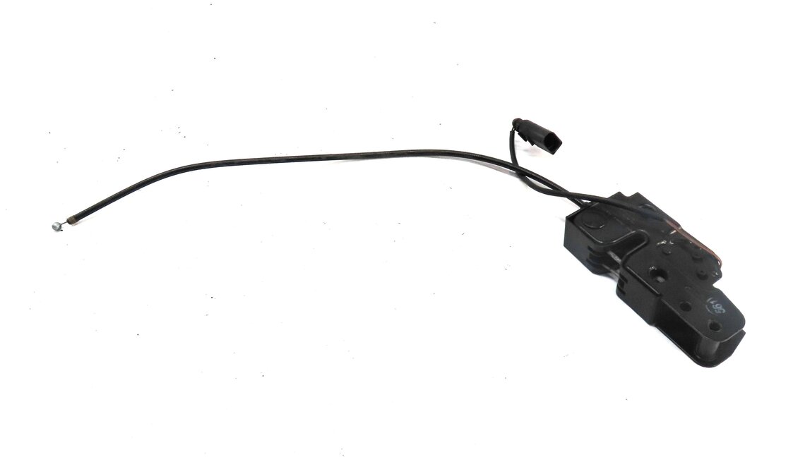 Thumbnail 2: 2011 AUDI Q7 (4L) FRONT LOWER HOOD LOCK LATCH STRKER PLATE w/ CABLE