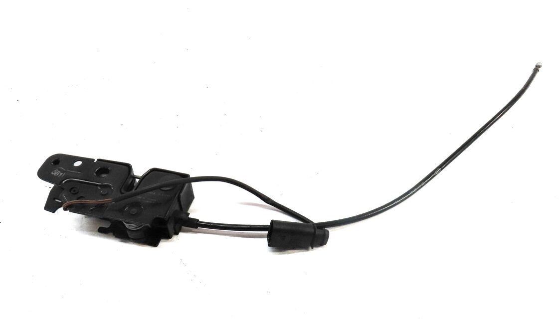 Thumbnail 3: 2011 AUDI Q7 (4L) FRONT LOWER HOOD LOCK LATCH STRKER PLATE w/ CABLE