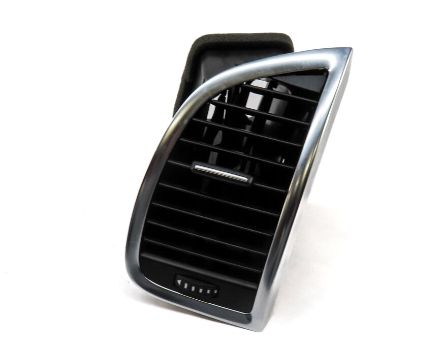 Thumbnail 1: 2011 AUDI Q7 (4L) FRONT RIGHT PASSENGER DASH HEATER A/C AIR VENT