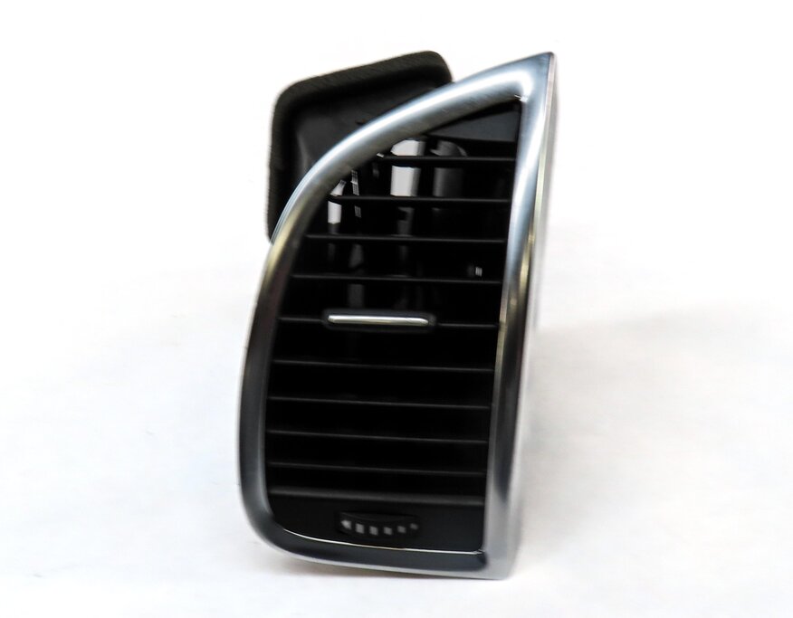 Thumbnail 2: 2011 AUDI Q7 (4L) FRONT RIGHT PASSENGER DASH HEATER A/C AIR VENT