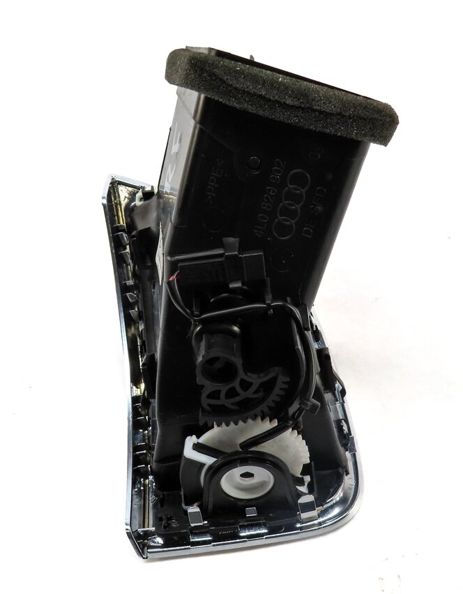 Thumbnail 4: 2011 AUDI Q7 (4L) FRONT RIGHT PASSENGER DASH HEATER A/C AIR VENT