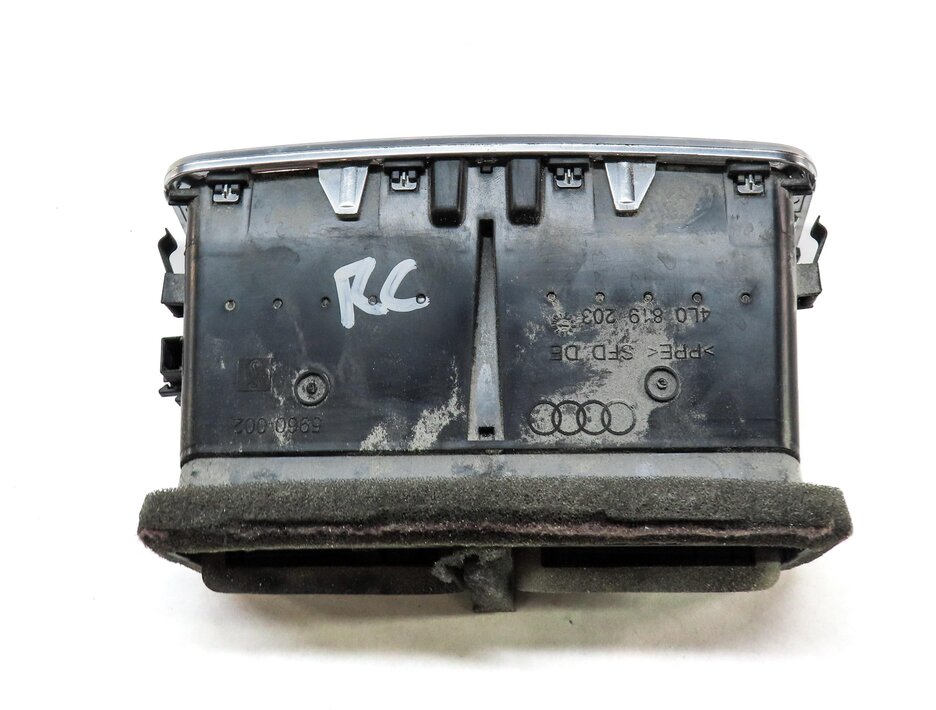 Thumbnail 2: 2011 AUDI Q7 (4L) REAR CENTER COSNOLE HEATER A/C AIR VENT
