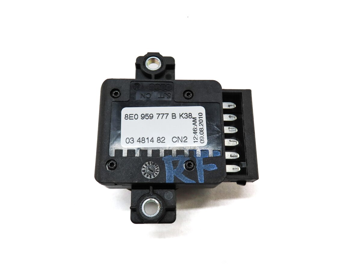 Thumbnail 4: 2011 AUDI Q7 (4L) FRONT RIGHT PASSENGER SEAT ADJUST SWITCH BUTOTN (BEIGE)