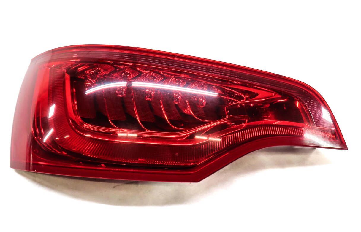 Thumbnail 3: 2010-2015 AUDI Q7 (4L) LEFT DRIVER REAR TAILLIGHT BRAKE LIGHT LAMP (LED)