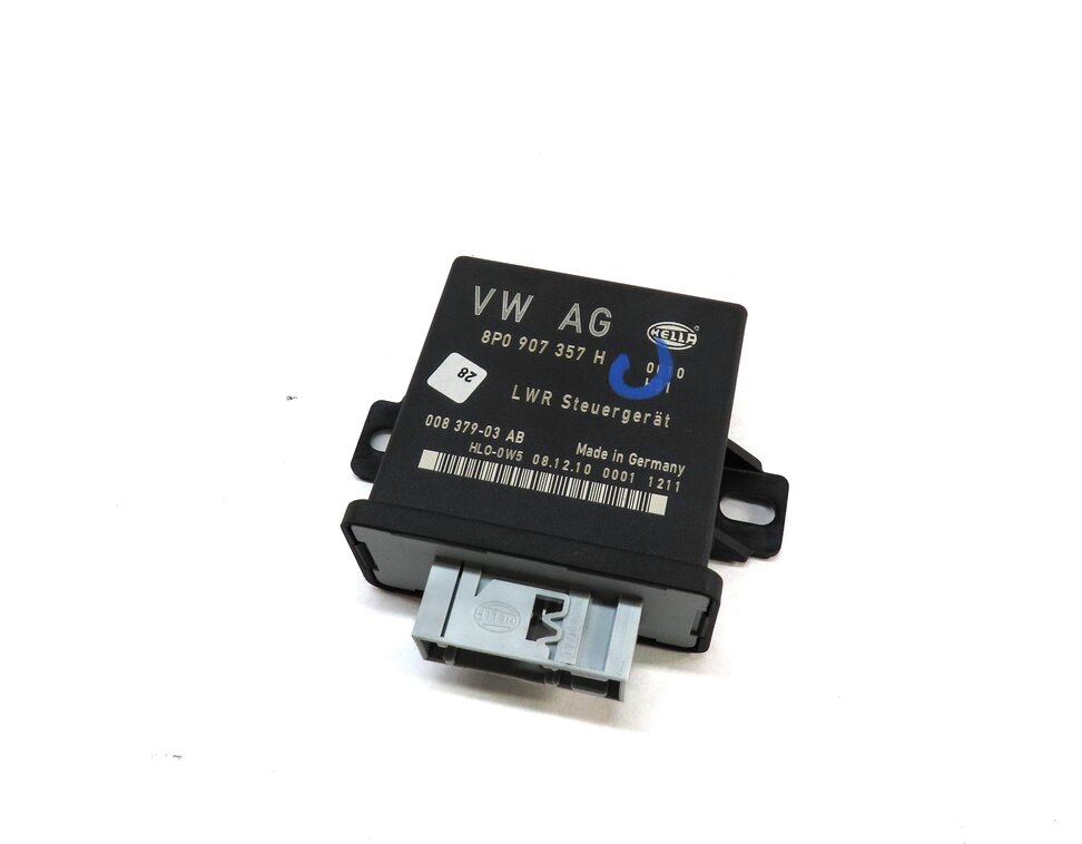 Thumbnail 1: 2011 AUDI Q7 (4L) XENON HID HEADLIGHT RANGE CONTROL MODULE
