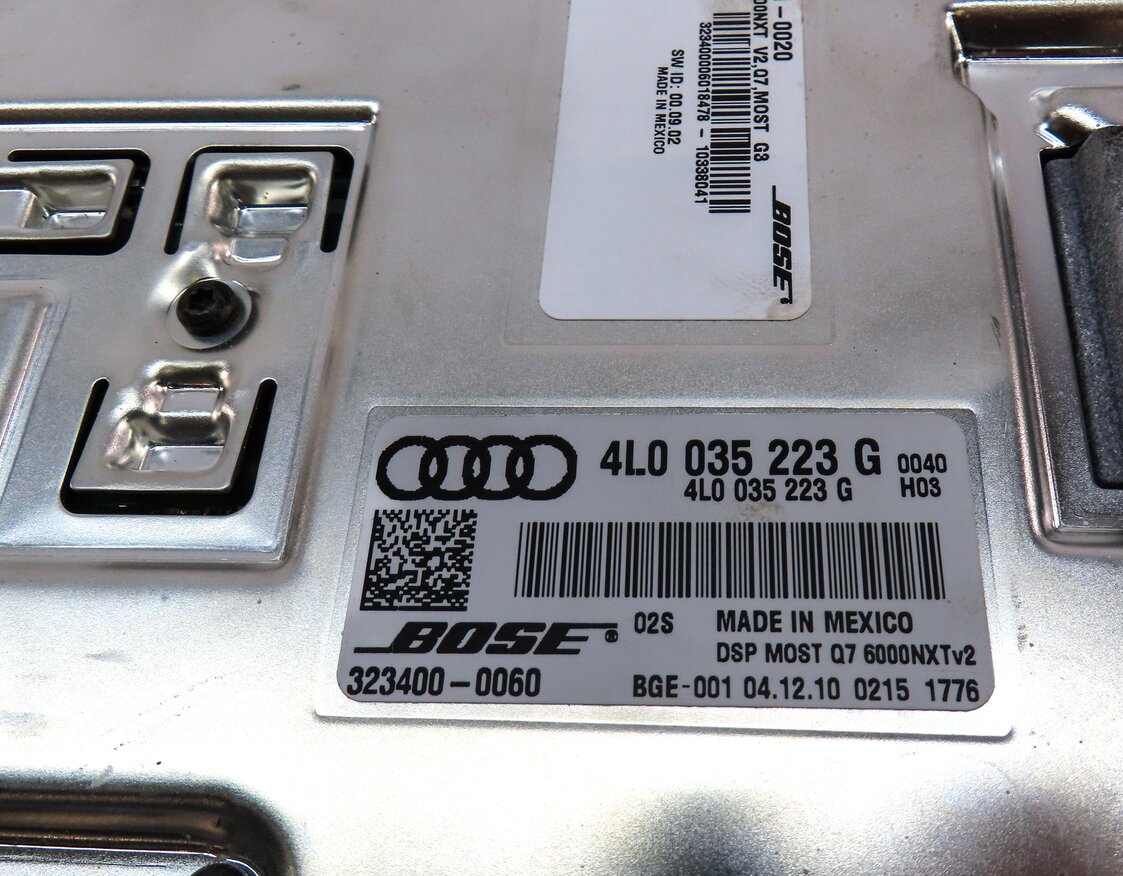 Thumbnail 4: 2010-2012 AUDI Q7 (4L) BOSE AUDIO AMP AMPLIFIER (4L0035223F / 4L0035223G)