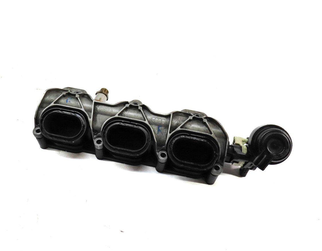 Thumbnail 1: 2011 AUDI Q7 (4L) 30L SUPERCHARGED ENGINE RIGHT PASSENGER LOWER INTAKE MANIFOLD