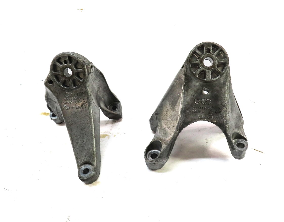 Thumbnail 2: 2011 AUDI Q7 (4L) 30L SUPERCHARGED LEFT & RIGHT ENGINE MOUNT BRACKET SET-2