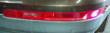 Thumbnail 2: 2007-2015 AUDI Q7 (4L) RIGHT PASSENGER REAR BUMPER LOWER TAILLIGHT LIGHT LAMP