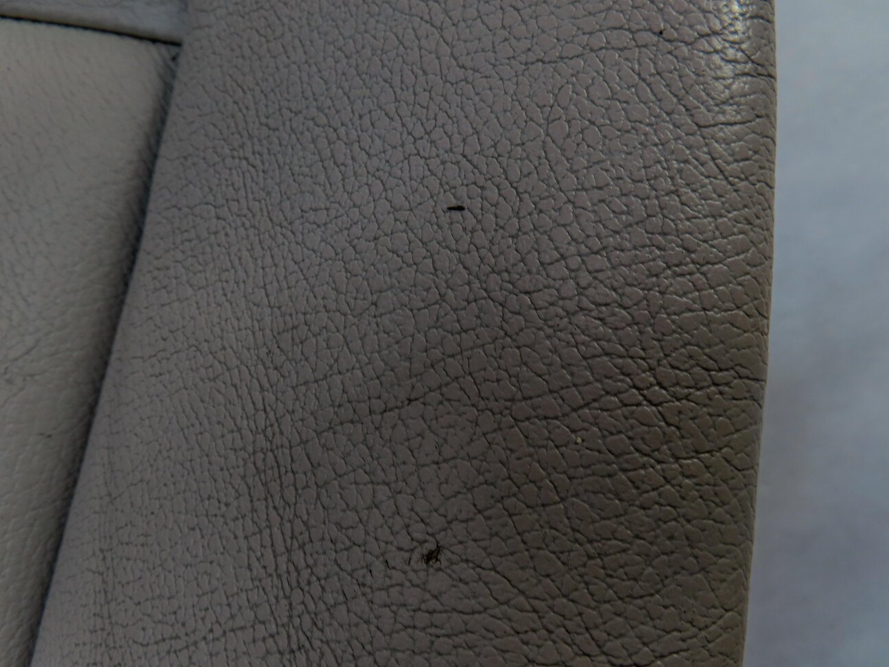 Thumbnail 7: 2012 BMW X5 (E70) RIGHT PASSENGER LOWER BOTTOM HEATED SEAT CUSHION (OYSTER)
