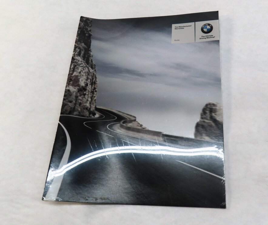 Thumbnail 6: 2012 BMW X5 (E70) OWNERS MANUAL BOOK BOOKLET GUIDE SET w/ CASE