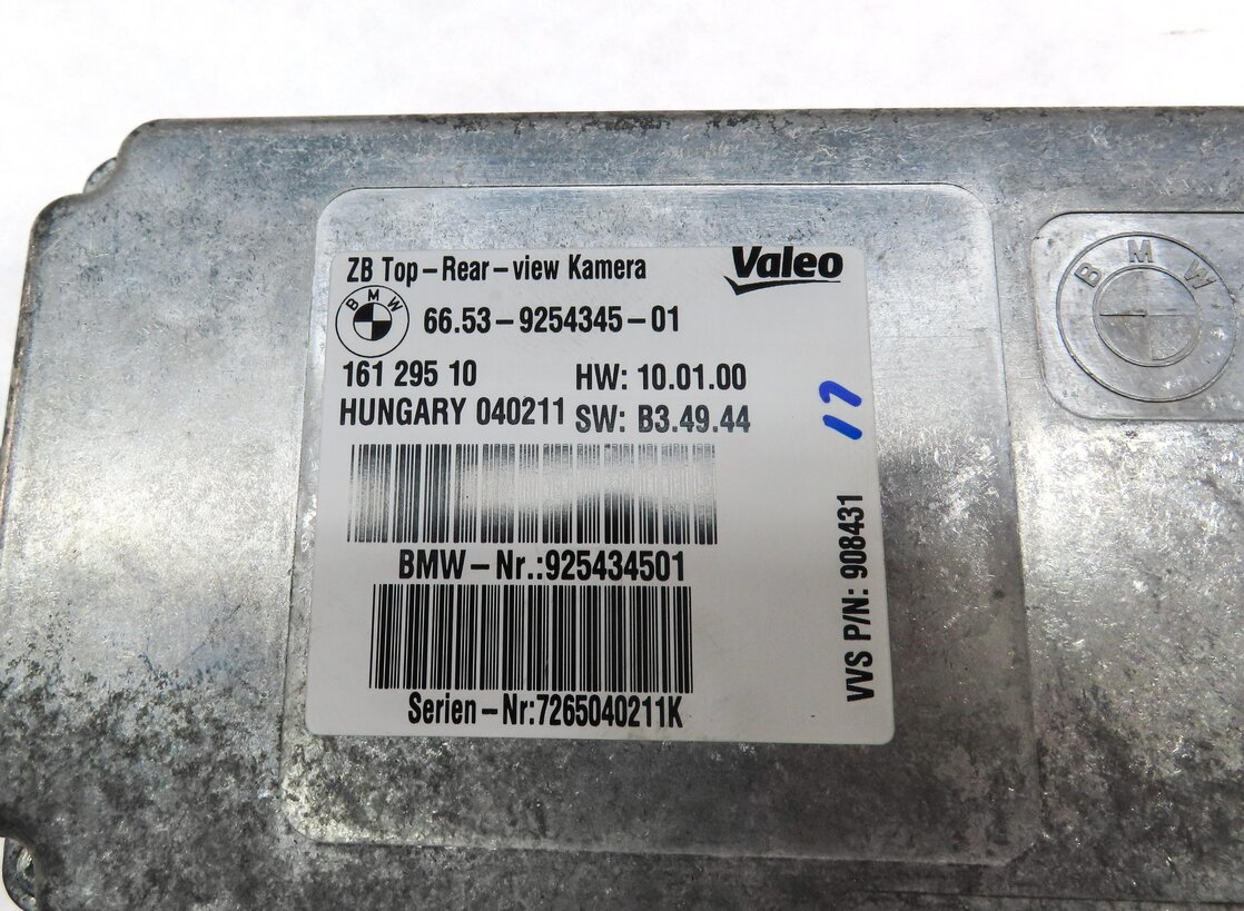Thumbnail 3: 2012 BMW X5 (E70) REARVIEW & SIDEVIEW CAMERA CONTROL MODULE