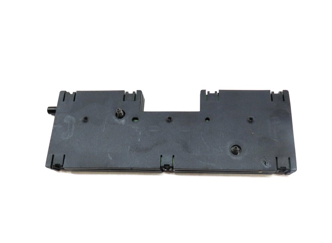 Thumbnail 3: 2012 BMW X5 (E70) RADIO STEREO DIVERSITY ANTENNA CONTROL MODULE