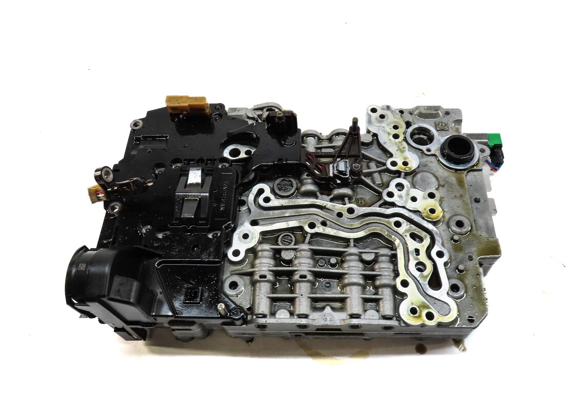 Thumbnail 2: 11-13 BMW X5 X6 (E70 E71) 3.0L TURBO 8HP-45 AUTOMATIC TRANSMISSION VALVE BODY