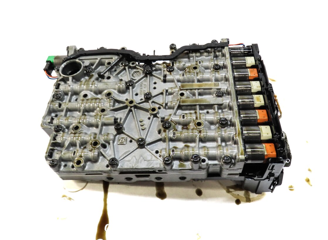 Thumbnail 4: 11-13 BMW X5 X6 (E70 E71) 3.0L TURBO 8HP-45 AUTOMATIC TRANSMISSION VALVE BODY