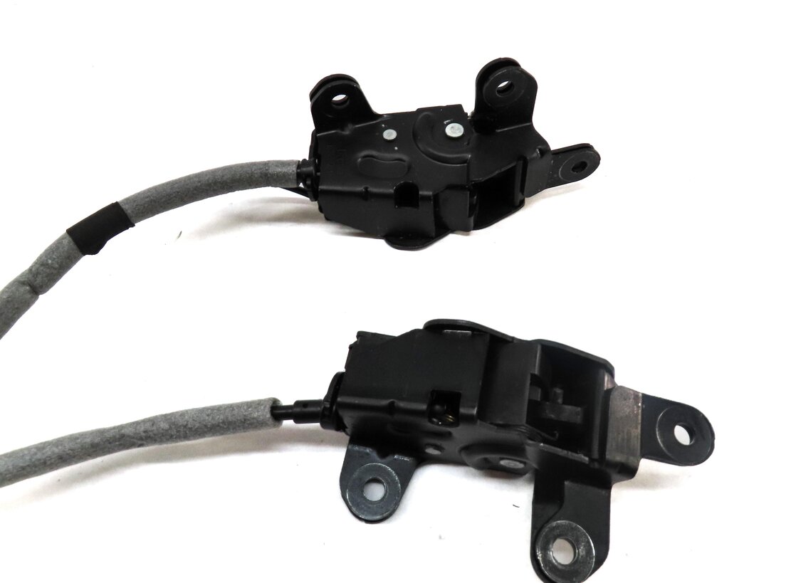 Thumbnail 5: 2012 BMW X5 (E70) REAR TRUNK LEFT & RIGHT TAILGATE RELEASE HANDLE w/ CABLES