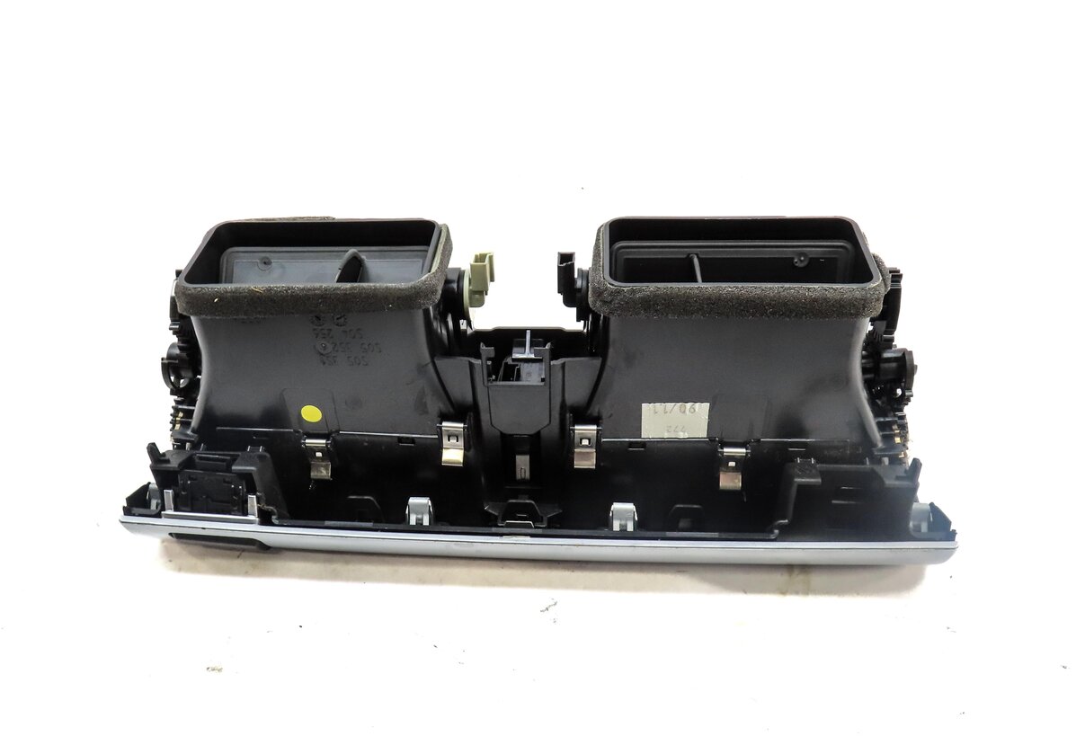 Thumbnail 4: 2012 BMW X5 (E70) CENTER DASH HEATER A/C AIR VENT & HAZARD CENTRAL LOCK SWITCH