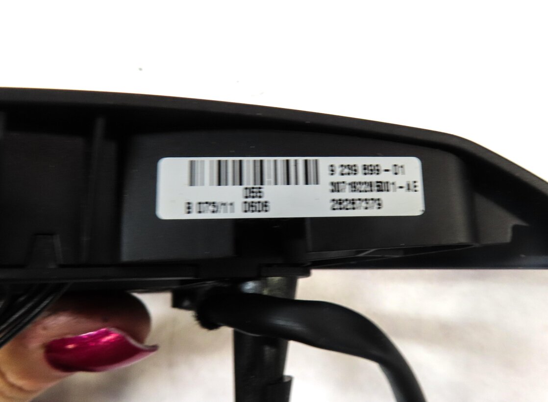 Thumbnail 9: 2012 BMW X5 (E70) LEFT & RIGHT PHONE MEDIA STEERING WHEEL SWITCH BUTTON SET-2