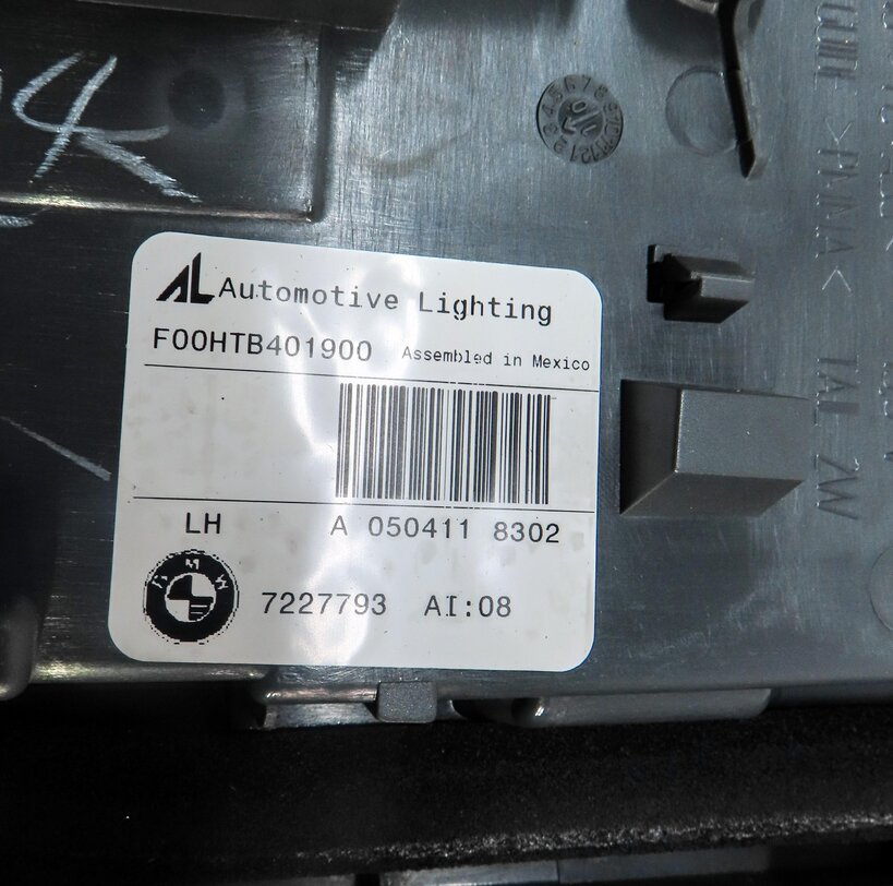 Thumbnail 6: 11-13 BMW X5 X5M (E70) LEFT DRIVER INNER TAILLIGHT LIGHT LAMP (INCANDESCENT)