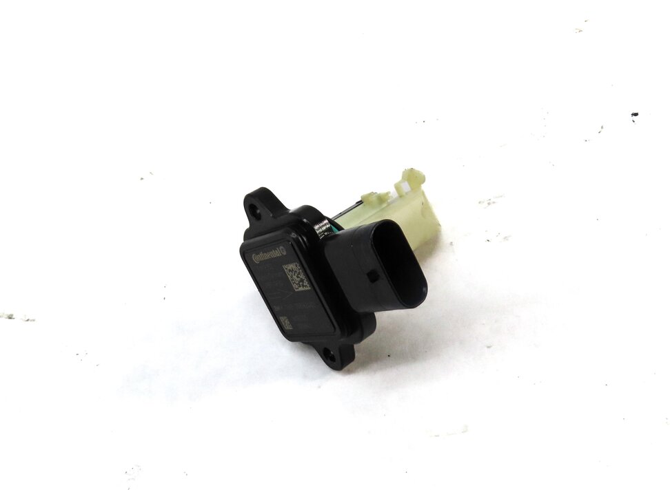 Thumbnail 2: 10-18 BMW 335i 535i X5 X6 (E83 E87 E90 F10 F15) 3.0L ENGINE MASS AIR FLOW SENSOR