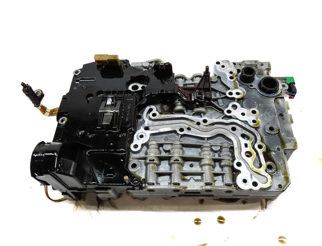 Thumbnail 3: 14-18 BMW 328i 428i X3 X4 F25 F30 F32 8HP-45 AWD AUTO TRANSMISSION VALVE BODY