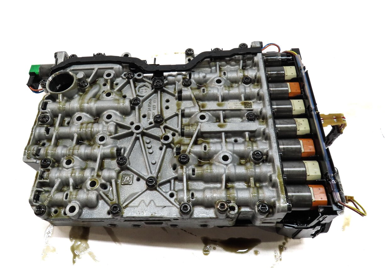Thumbnail 5: 14-18 BMW 328i 428i X3 X4 F25 F30 F32 8HP-45 AWD AUTO TRANSMISSION VALVE BODY