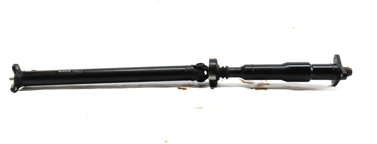 Thumbnail 2: 2013-2017 BMW 320i 330i 428i 430i (F30 F32) AWD AUTO REAR DRIVE LINE PROP SHAFT