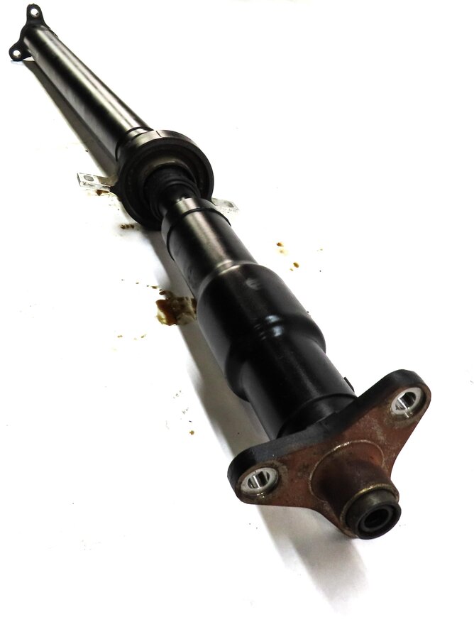 Thumbnail 3: 2013-2017 BMW 320i 330i 428i 430i (F30 F32) AWD AUTO REAR DRIVE LINE PROP SHAFT