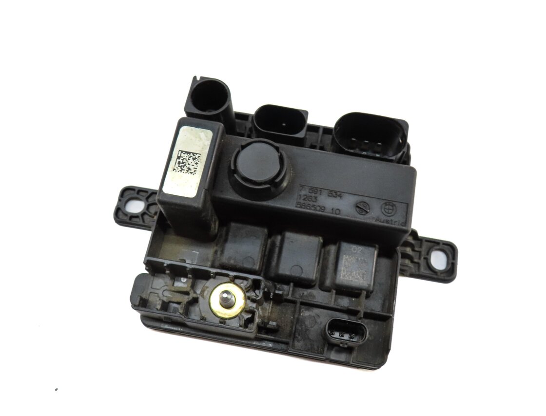 Thumbnail 1: 2015 BMW 428i (F32) INTEGRATED POWER SUPPLY CONTROL MODULE 12637591534