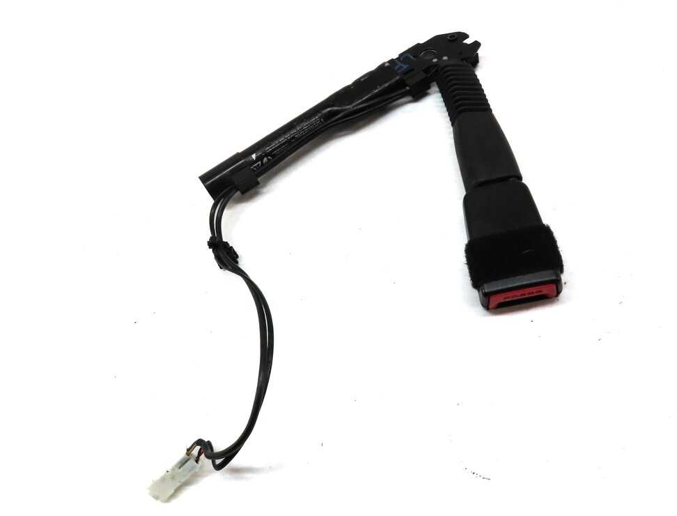 Thumbnail 2: 2012-2019 BMW 2 3 4 SERIES (F22 F30 F32) LEFT FRONT DRIVER SEATBELT RECEIVER