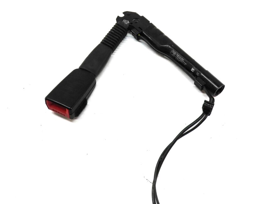 Thumbnail 3: 2012-2019 BMW 2 3 4 SERIES (F22 F30 F32) LEFT FRONT DRIVER SEATBELT RECEIVER
