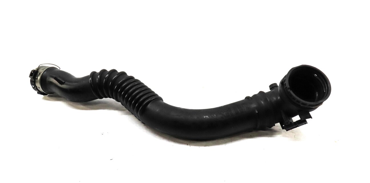 Thumbnail 3: 2015 BMW 428i (F32) 2.0L TURBO N20 ENGINE INTERCOOLER AIR INTAKE HOSE PIPE