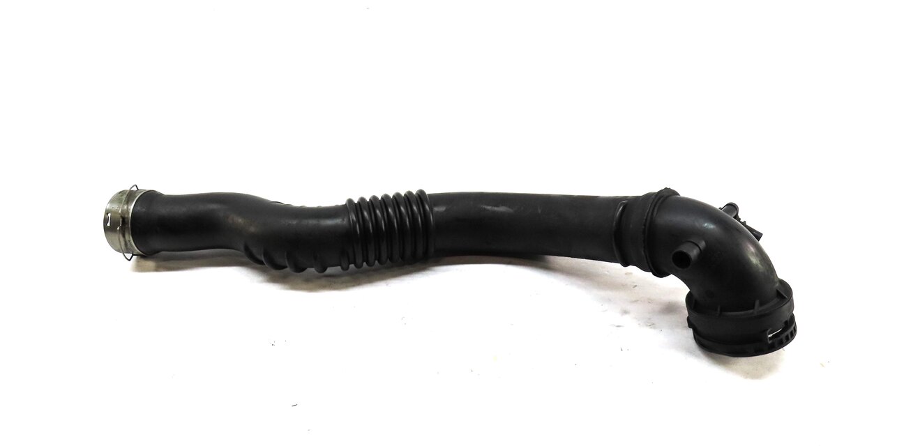 Thumbnail 4: 2015 BMW 428i (F32) 2.0L TURBO N20 ENGINE INTERCOOLER AIR INTAKE HOSE PIPE