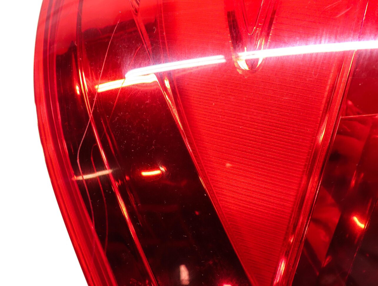 Thumbnail 7: 13-16 MERCEDES GL350 GL450 GL550 (X166) RIGHT REAR TAILLIGHT BRAKE LIGHT LAMP