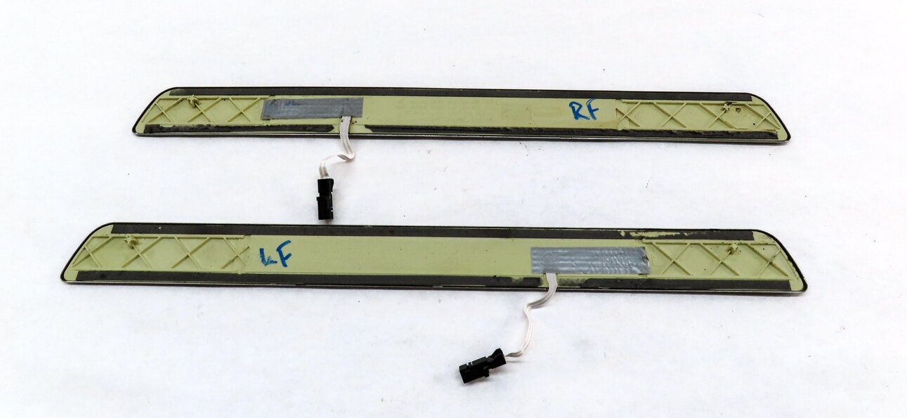 Thumbnail 3: 2014 MERCEDES GL450 X166 FRONT LEFT DRIVER RIGHT PASSENGER LIGHT DOOR SILL SET 2