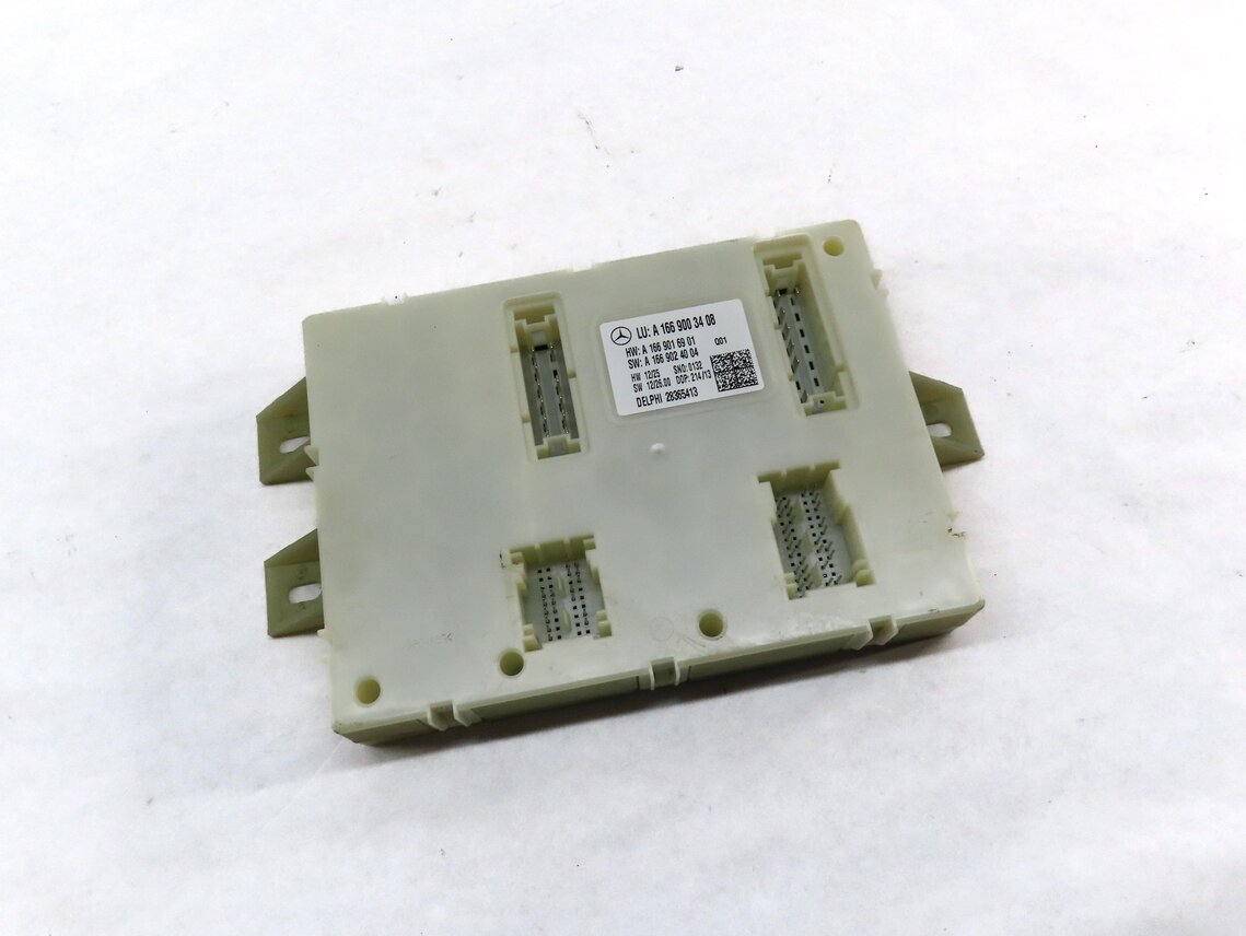2013-2014 MERCEDES GL-CLASS (X166) REAR SIGNAL ACQUISITION CONTROL MODULE SAM