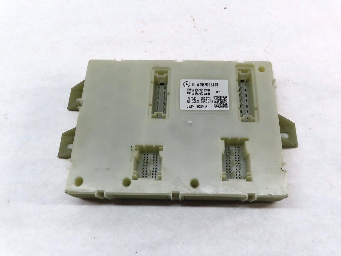 Thumbnail 2: 2013-2014 MERCEDES GL-CLASS (X166) REAR SIGNAL ACQUISITION CONTROL MODULE SAM