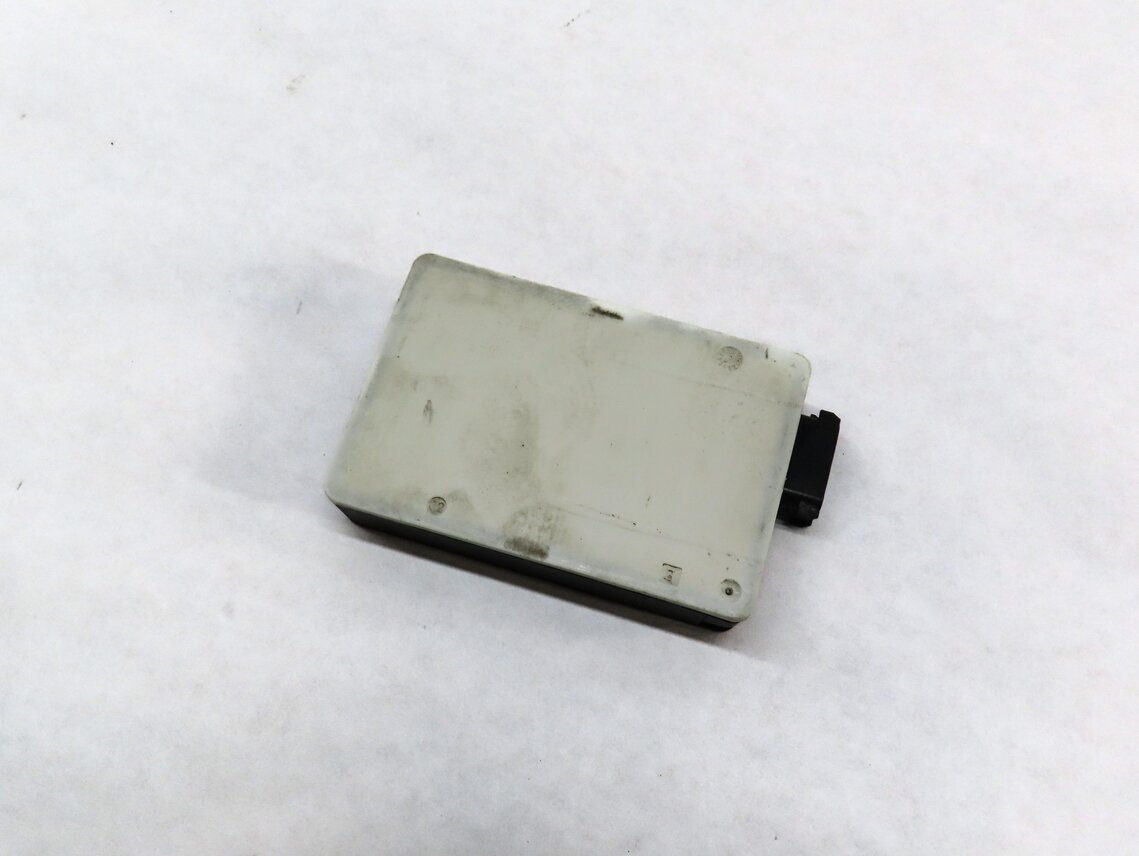 2014 MERCEDES GL350 GL450 GL550 GL63 CLS550 (C218 X166) BLIND SPOT RADAR MODULE
