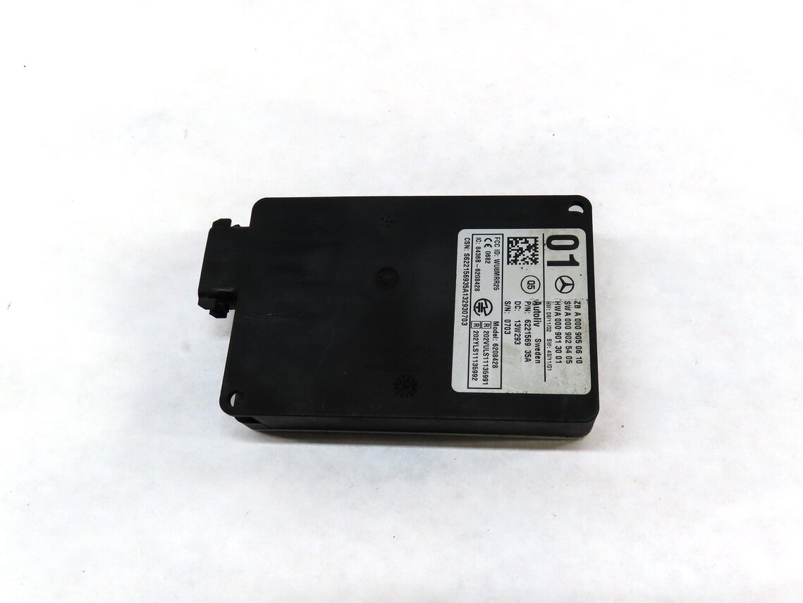 Thumbnail 3: 2014 MERCEDES GL350 GL450 GL550 GL63 CLS550 (C218 X166) BLIND SPOT RADAR MODULE