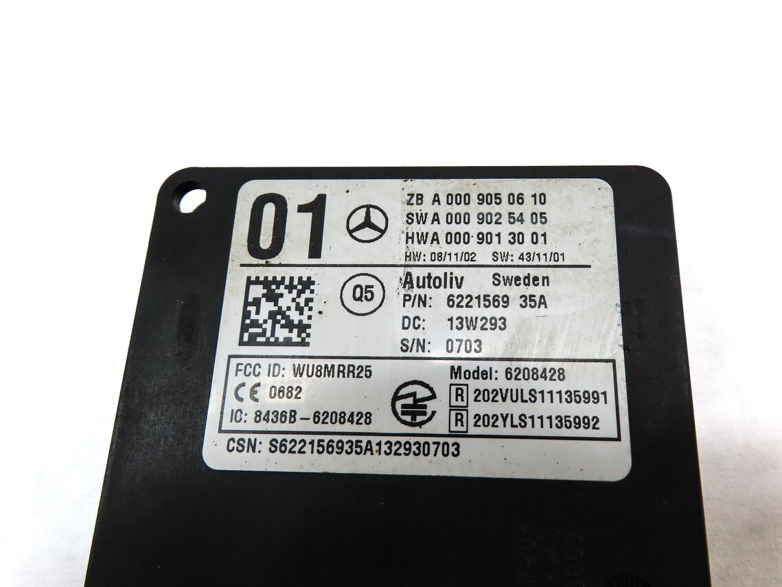 Thumbnail 4: 2014 MERCEDES GL350 GL450 GL550 GL63 CLS550 (C218 X166) BLIND SPOT RADAR MODULE