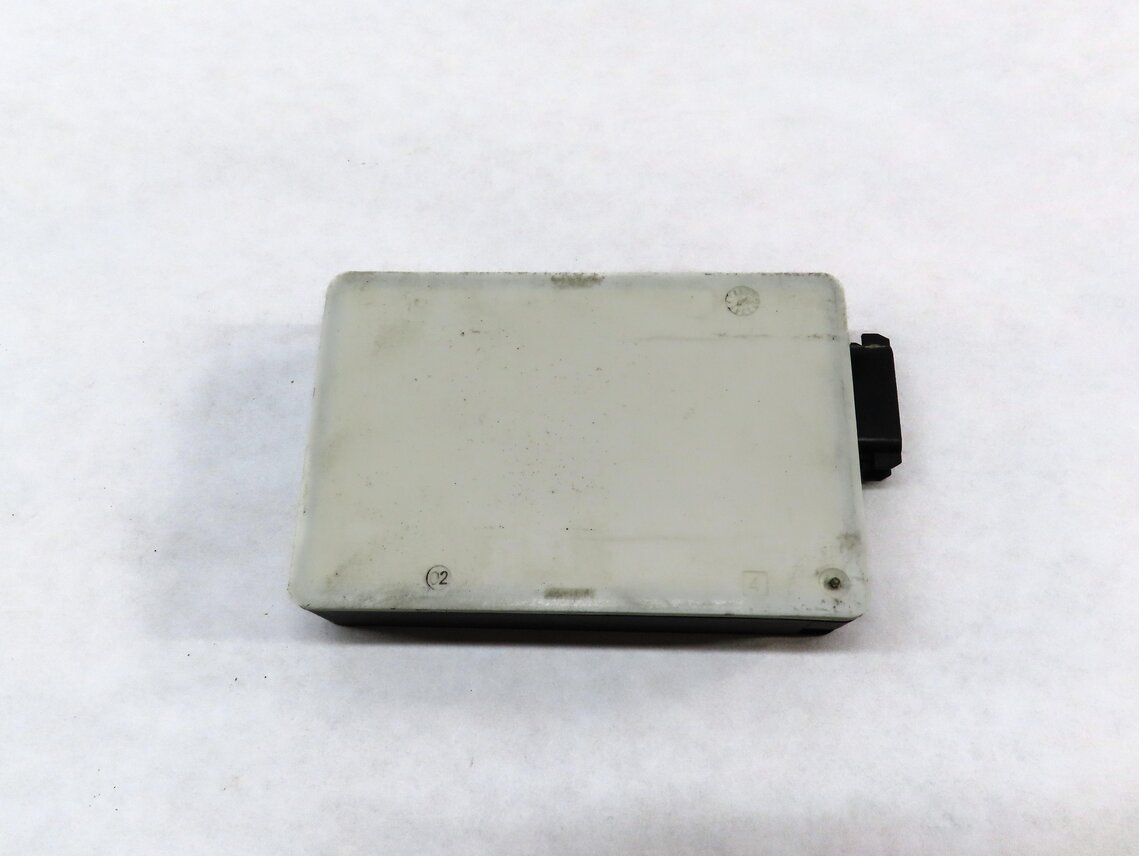 Thumbnail 2: 2014 MERCEDES GL350 GL450 GL550 GL63 CLS550 (C218 X166) BLIND SPOT RADAR MODULE