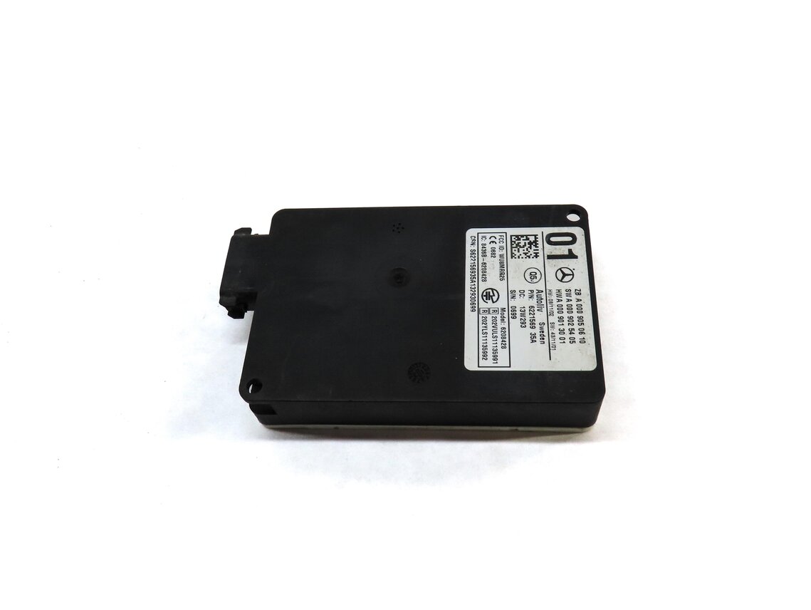 Thumbnail 3: 2014 MERCEDES GL350 GL450 GL550 GL63 CLS550 (C218 X166) BLIND SPOT RADAR MODULE