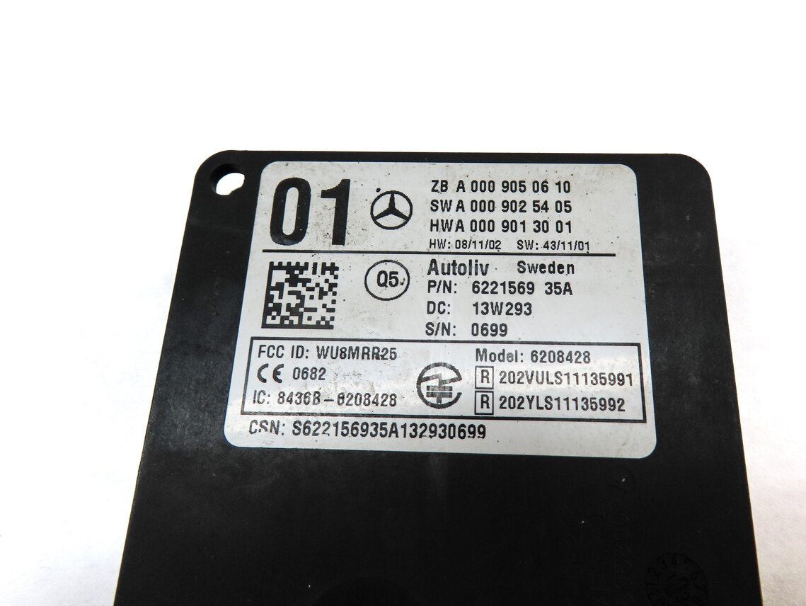 Thumbnail 4: 2014 MERCEDES GL350 GL450 GL550 GL63 CLS550 (C218 X166) BLIND SPOT RADAR MODULE