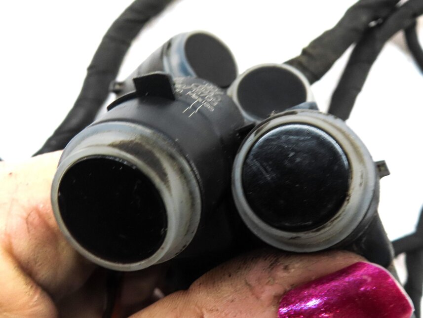 Thumbnail 5: 2014 MERCEDES GL450 (X166) REAR PARK ASSIST PDC SENSOR SET4 (BLACK) w/ HARNESS