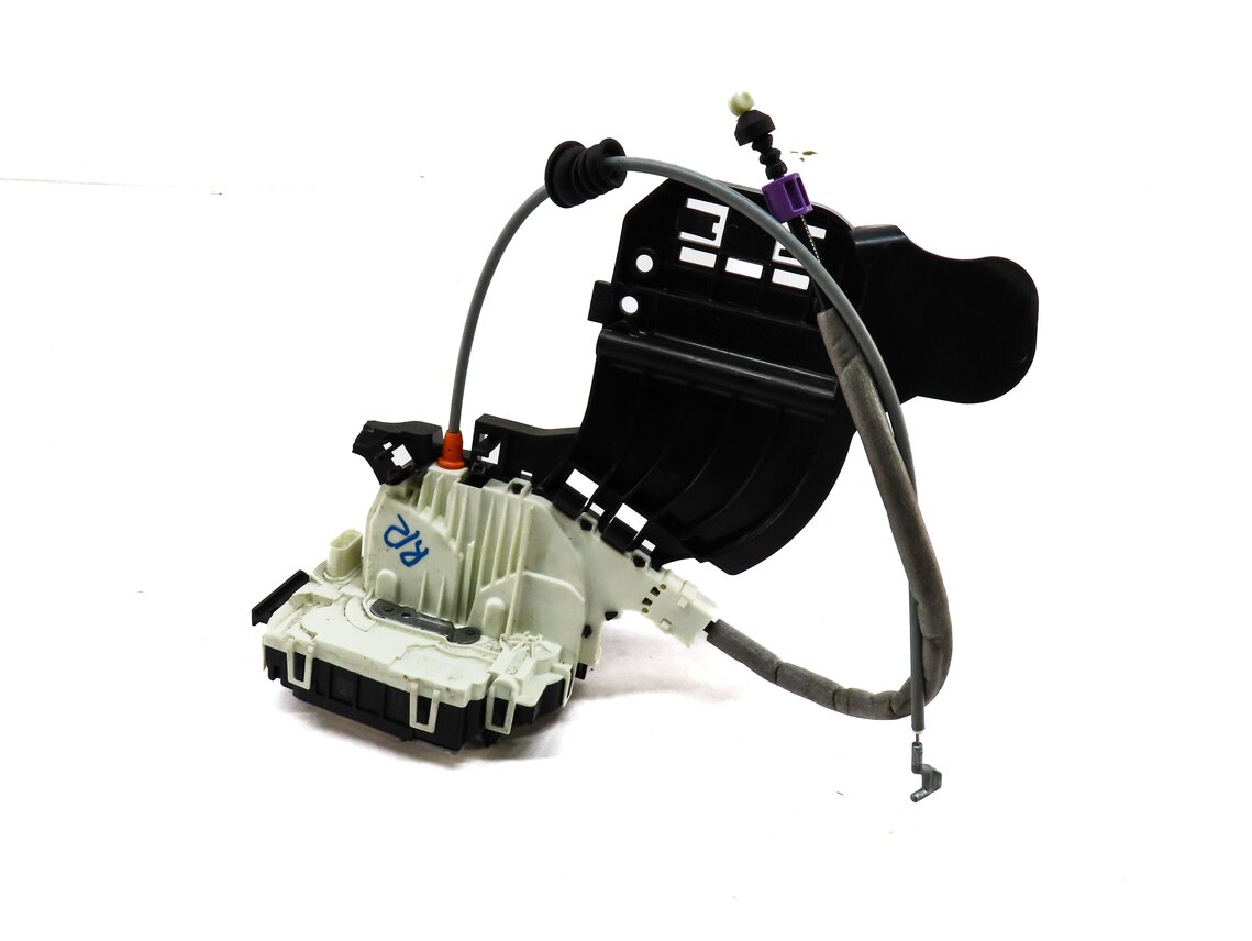 Thumbnail 2: 11-19 MERCEDES B CLA CLS E GL GLA ML (W166 W212 X166 X204) RIGHT REAR DOOR LATCH
