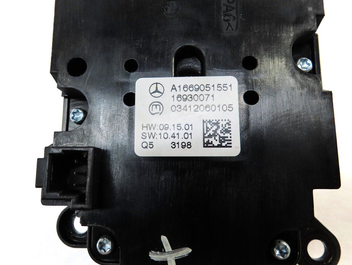Thumbnail 5: 2014 MERCEDES GL450 (X166) RIDE HEIGHT HILL DESCENT SWITCH BUTTON PANEL