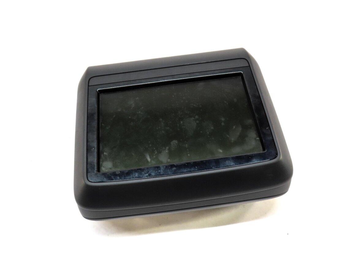 Thumbnail 2: 11-19 MERCEDES E GL ML S CLASS - REAR ENTERTAINMENT HEADREST VIDEO SCREEN