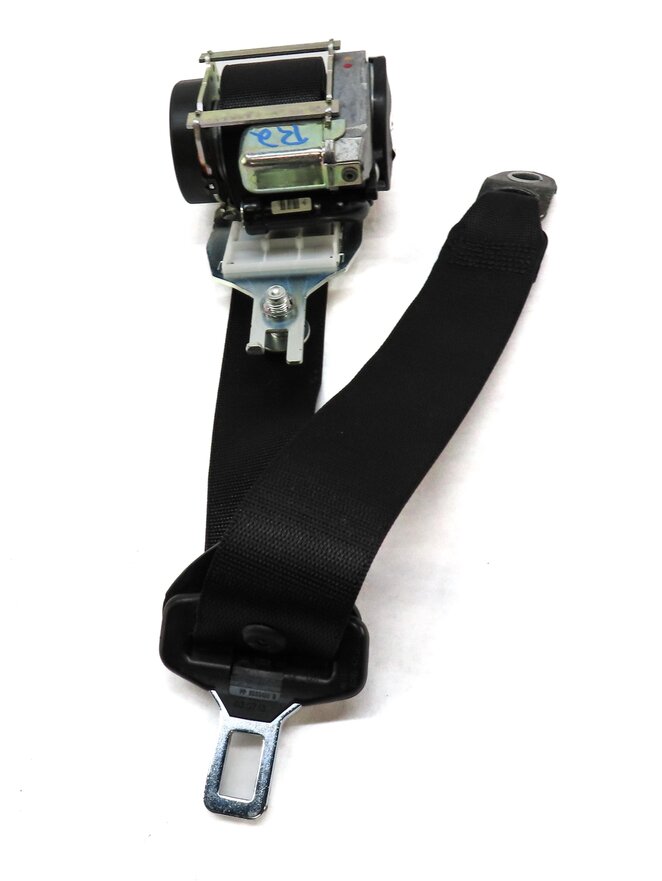 Thumbnail 2: 2014 MERCEDES GL450 (X166) REAR RIGHT 2ND ROW SEATBELT RETRACTOR (BLACK)