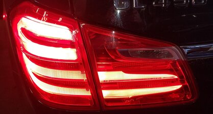 Thumbnail 2: 13-16 MERCEDES GL350 GL450 GL550 (X166) LEFT DRIVER TAILLIGHT BRAKE LIGHT LAMP